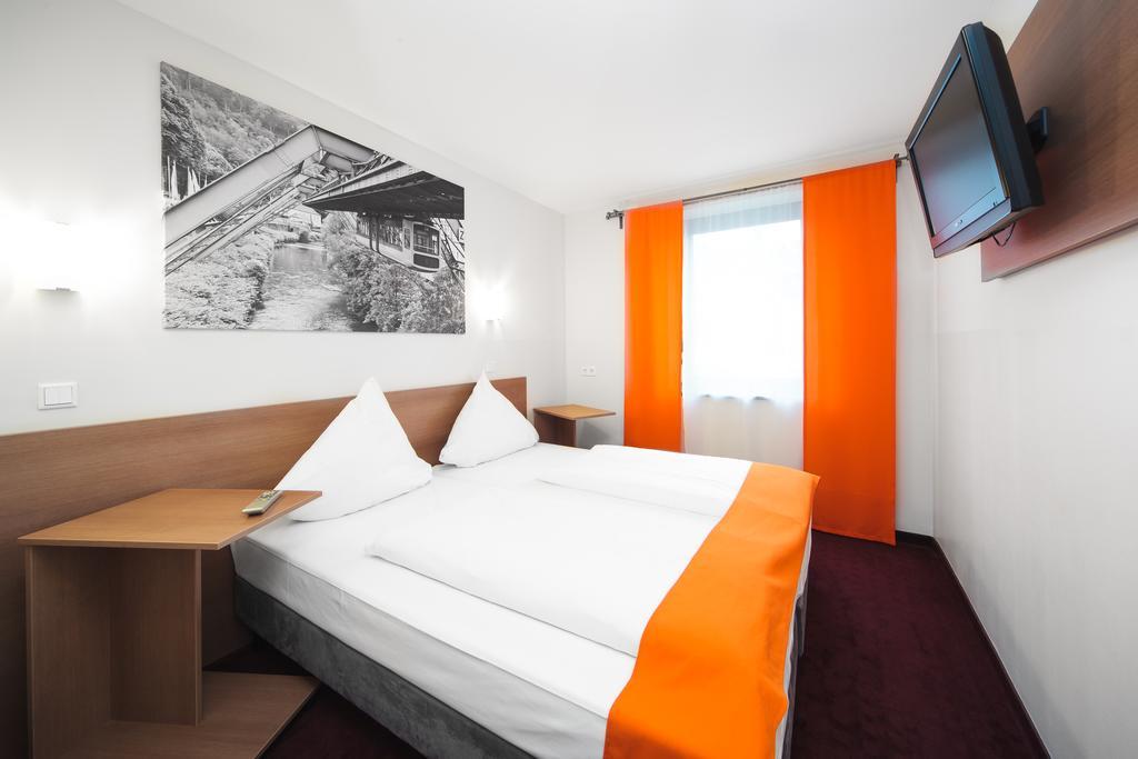 Mcdreams Hotel Wuppertal City Dış mekan fotoğraf