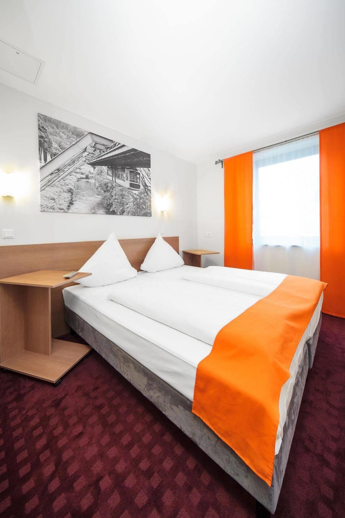 Mcdreams Hotel Wuppertal City Dış mekan fotoğraf