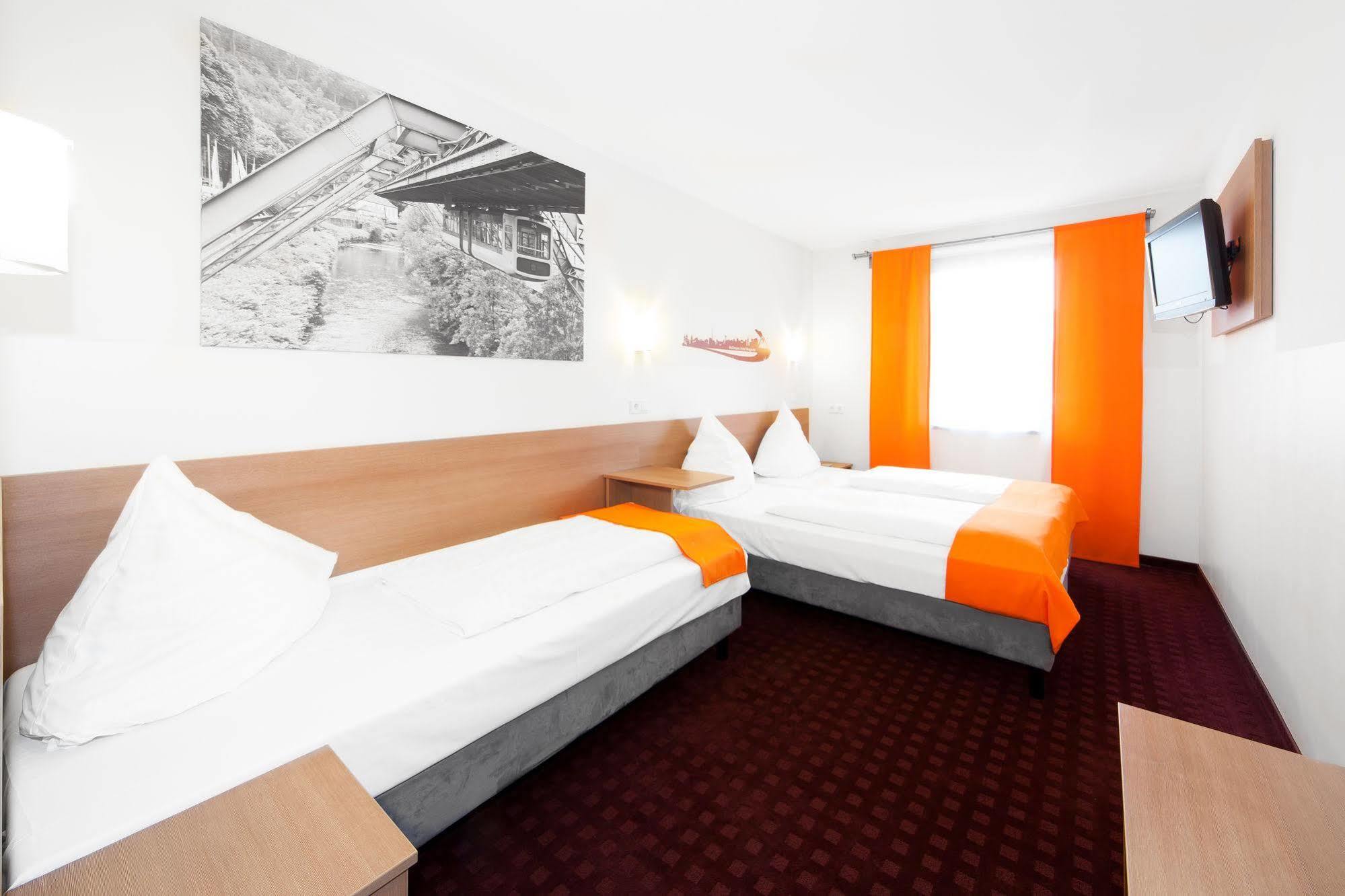 Mcdreams Hotel Wuppertal City Dış mekan fotoğraf