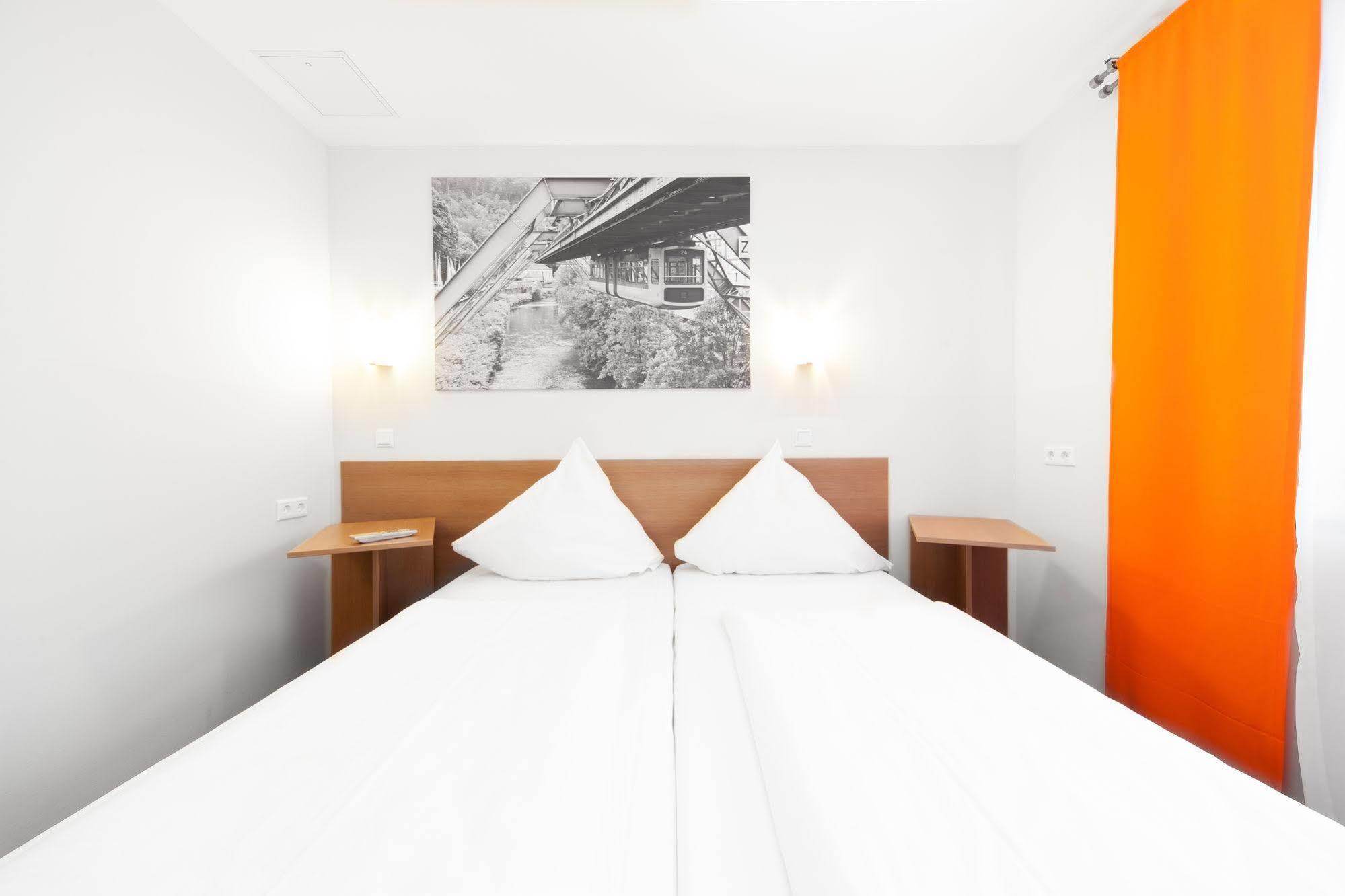 Mcdreams Hotel Wuppertal City Dış mekan fotoğraf